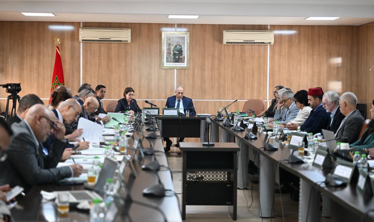 اجتماع اللجنة الدائمة لتجديد وملاءمة المناهج والبرامج